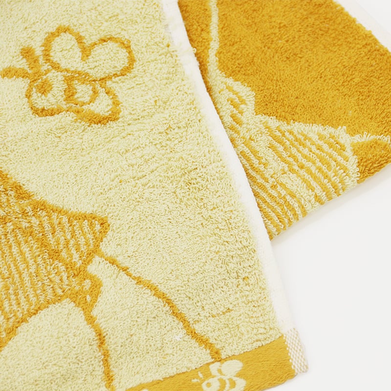 100% fresh cotton plainwith Border woven Bath towel